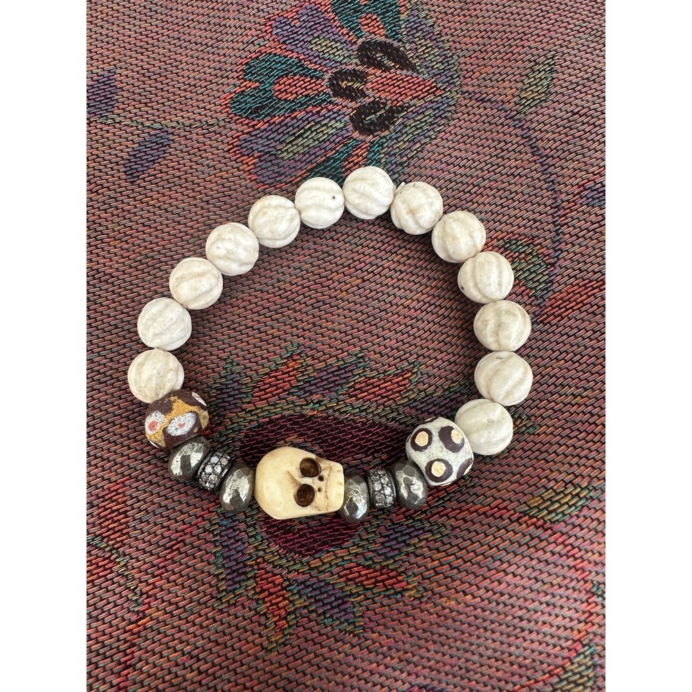 Impermanence Wrist Mala Howlite bead Bovine Skull Tibetan style bracelet RARE